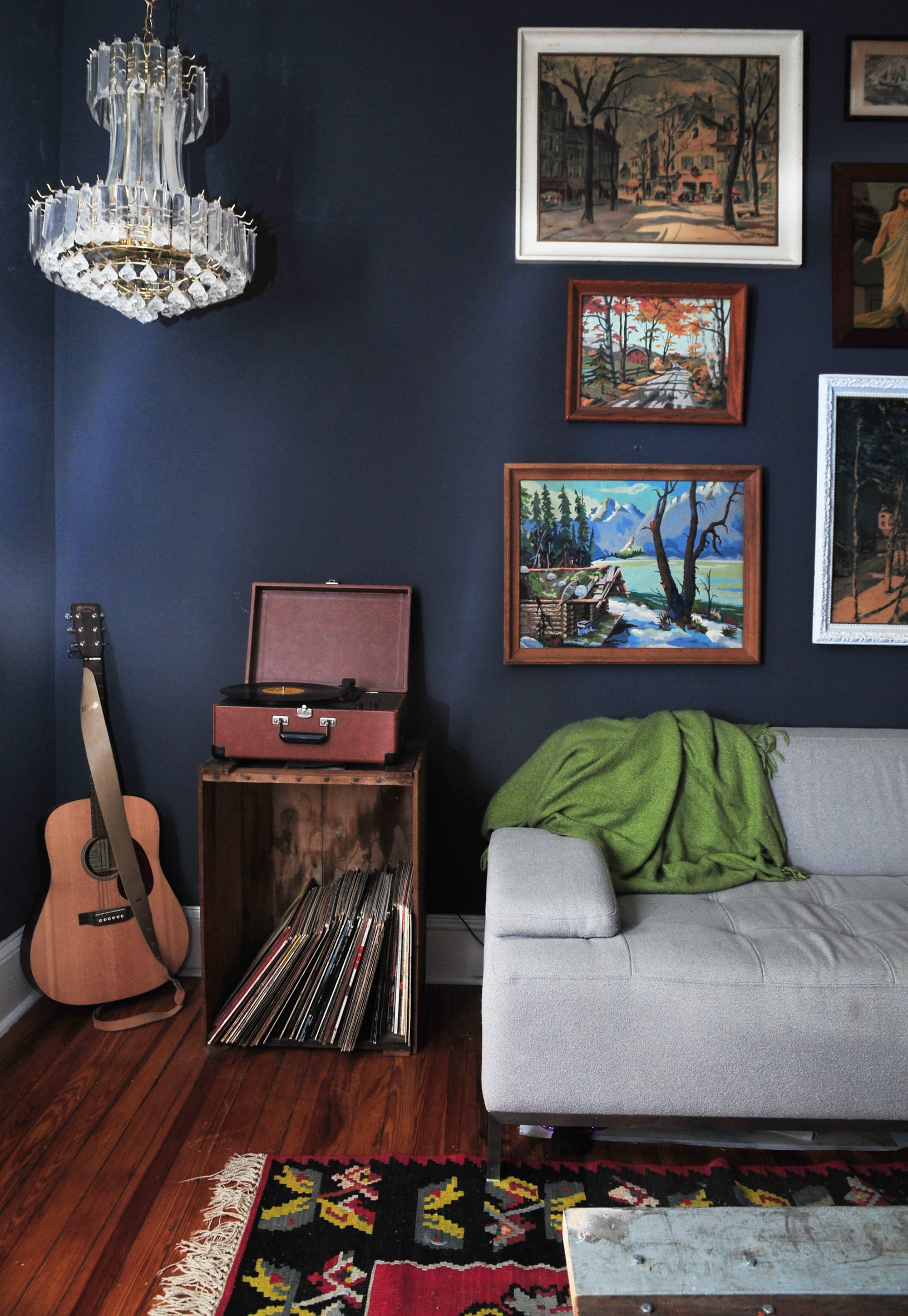 How to Incorporate a Record Player Into Your Interior | Apartment 